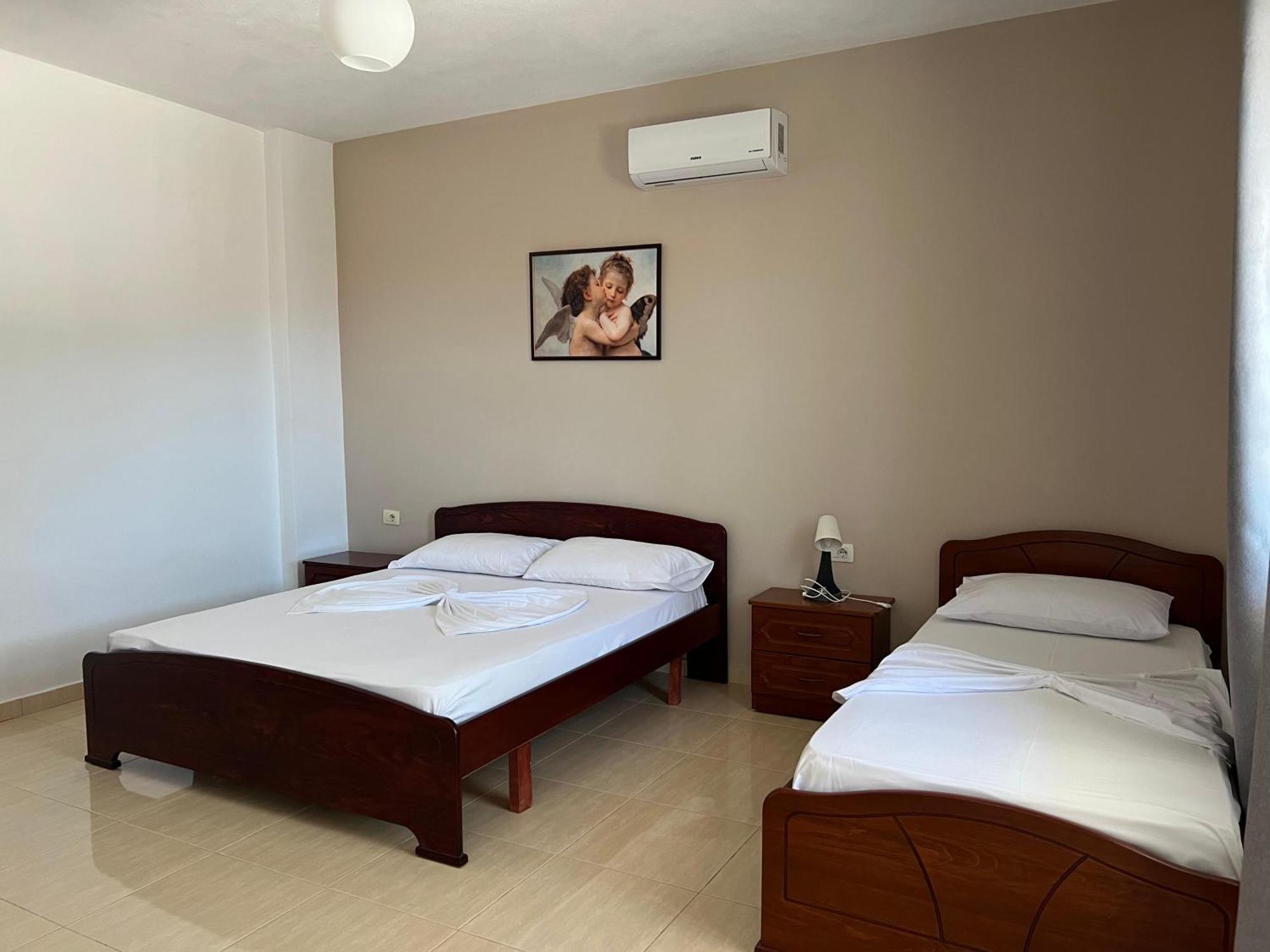 Tomi Apartments Саранда Екстер'єр фото